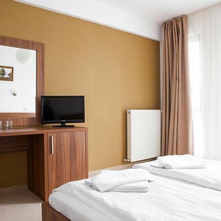 Hotel Mariss Алба-Юлия Экстерьер фото