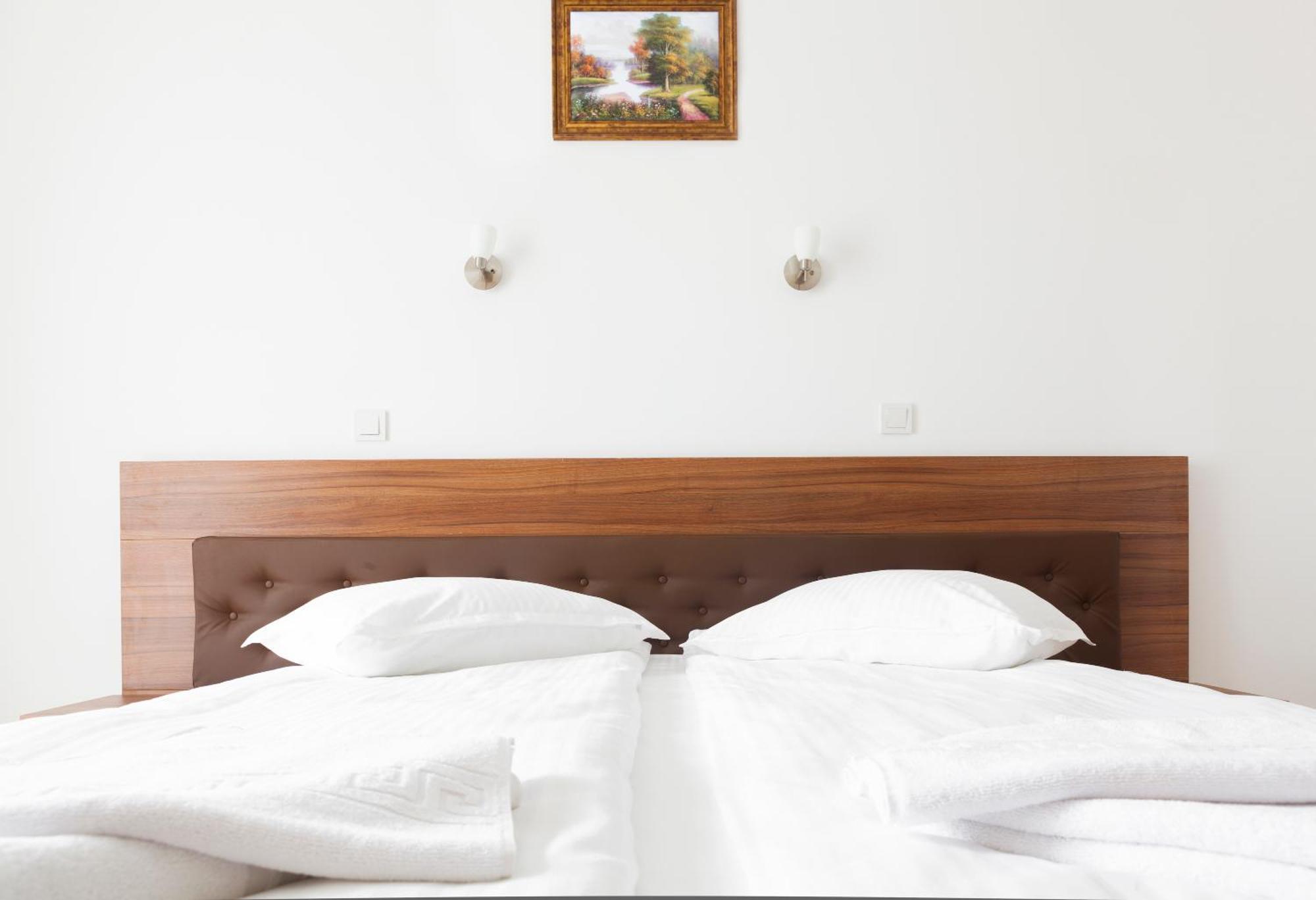 Hotel Mariss Алба-Юлия Экстерьер фото