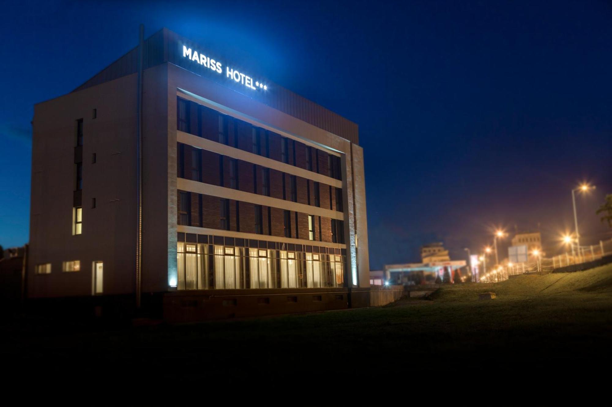 Hotel Mariss Алба-Юлия Экстерьер фото